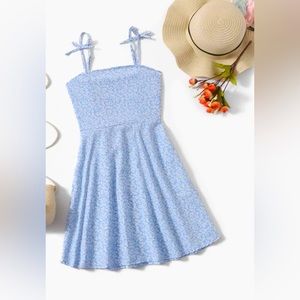 I only have one in stock but it is an amazing dress